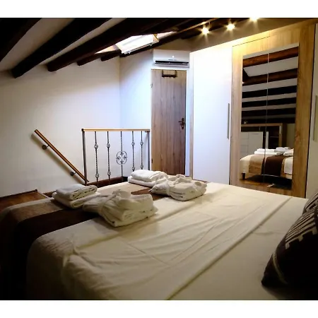Oscar Apartment *