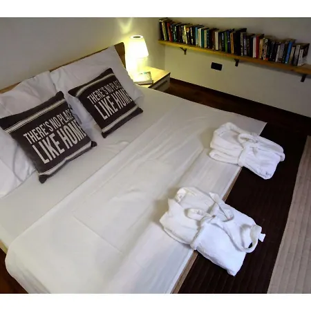 Oscar Apartment *