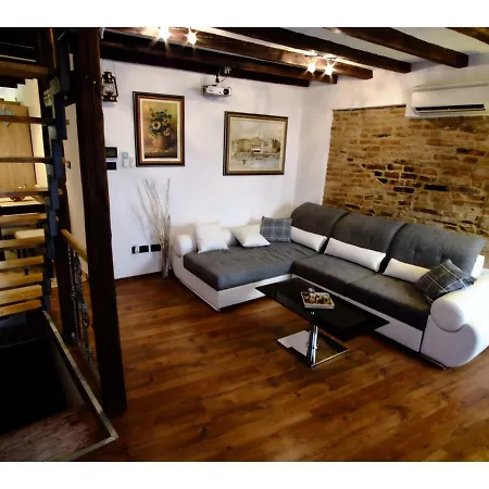 Oscar Apartment *